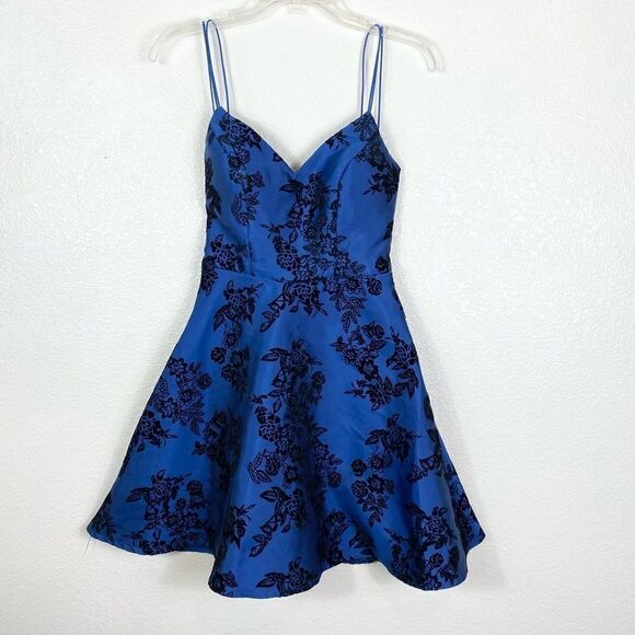 B. Darlin Blue & Black Floral Velvet Open Back A Line Dress - Picture 2 of 6